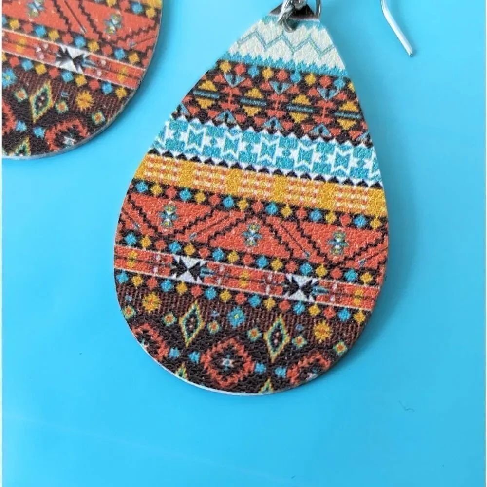 Aztec Design Teardrop Dangle Earrings - Picture 3 of 4